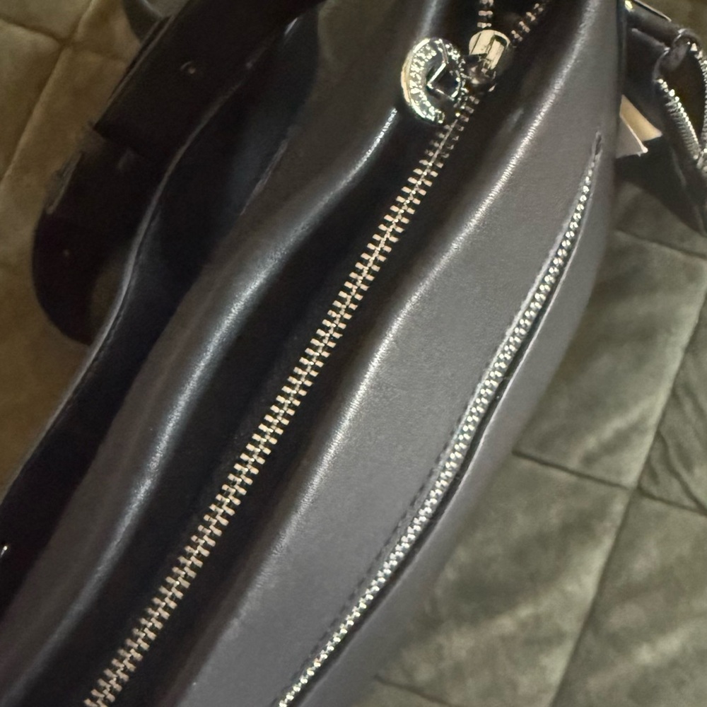 Valentino Orlandi Embossed Black Vegan Leather Design - Picture 5 of 7